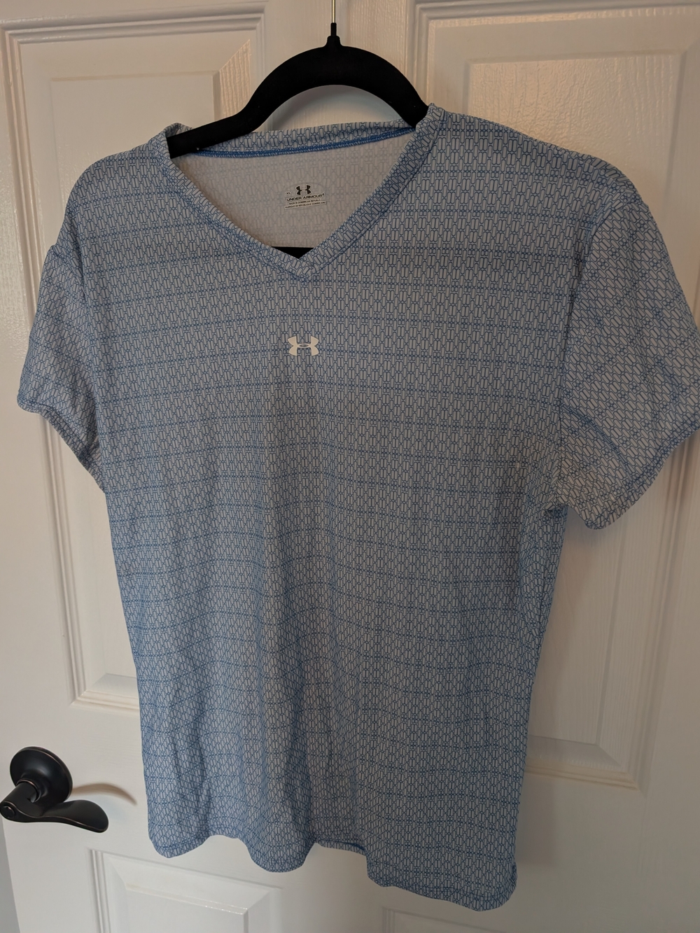 Under Armour Light Blue Short Sleeve V-Neck Performance Tee - Compression fit